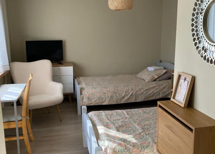 Ohtu Poik 4 Center *